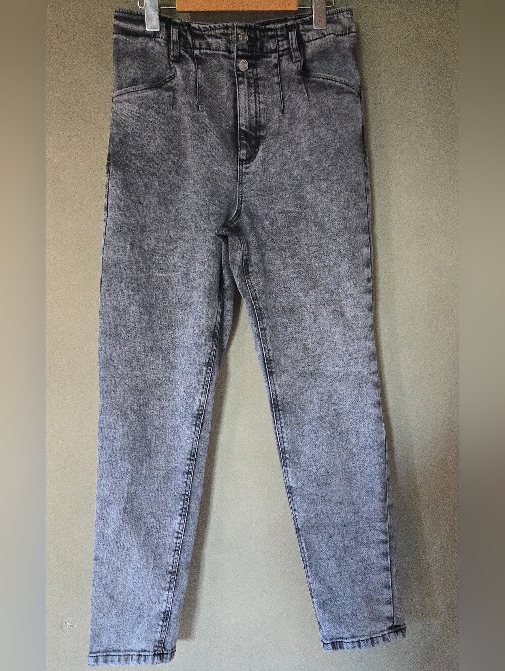 Dynamite | Gray Acid Wash Paperbag Mom Jeans High Rise, Size 29 - Picture 2 of 11